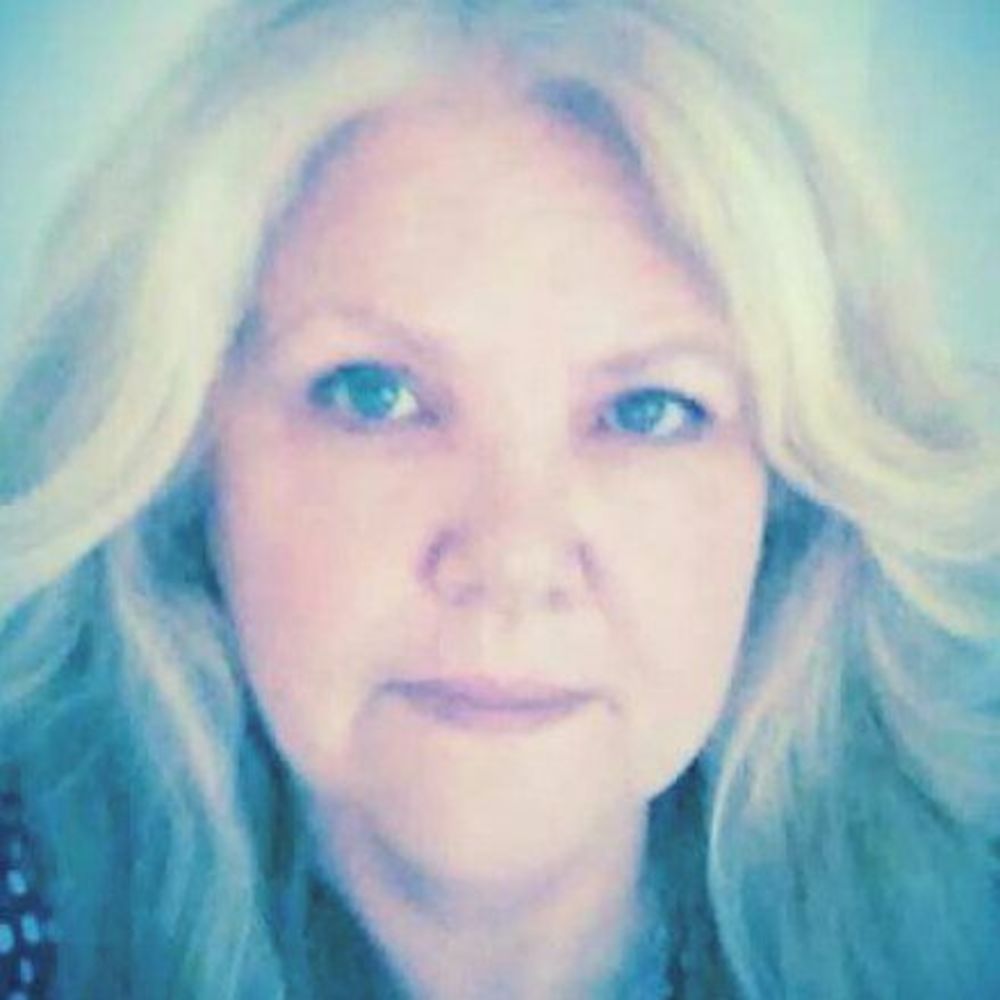 Meet your Posher, Sandy